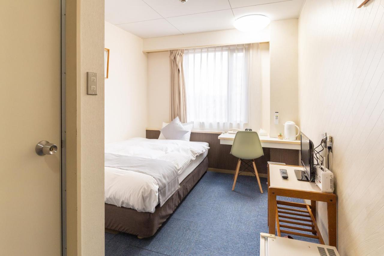 Oyo Joetsu City Hotel Kasugayama Екстер'єр фото