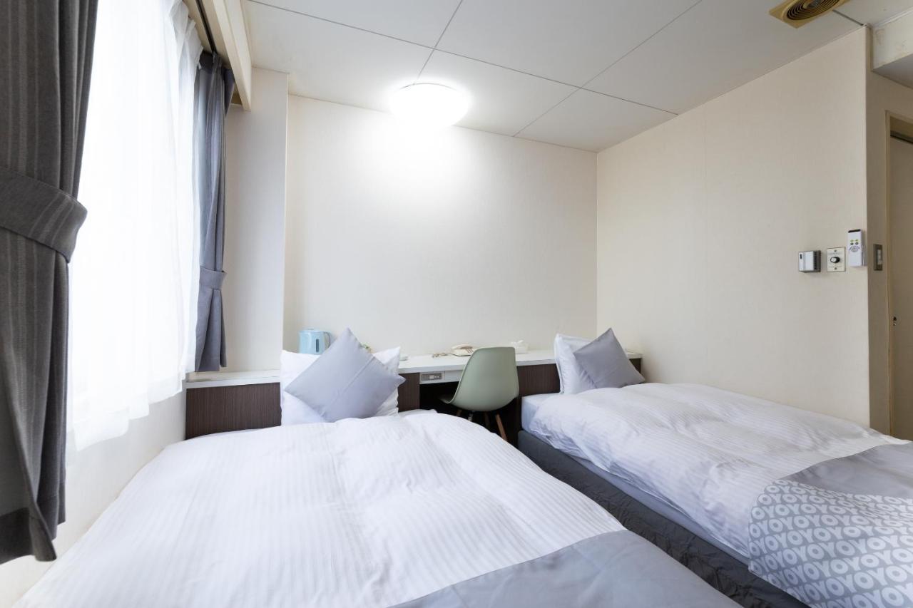 Oyo Joetsu City Hotel Kasugayama Екстер'єр фото